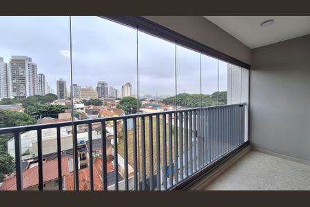 Varanda  de kitnet/studio para alugar com 1 quarto, 32m² em Pompeia, São Paulo