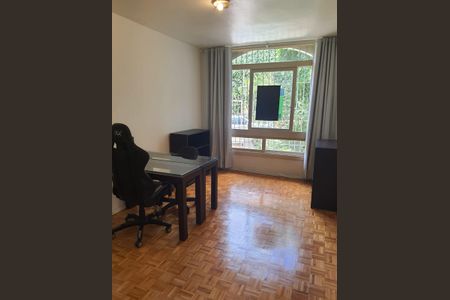 Sala de apartamento à venda com 1 quarto, 50m² em Boa Vista, Porto Alegre