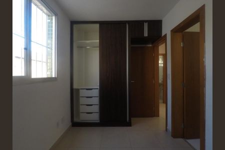 Apartamento à venda com 78m², 3 quartos e 2 vagas Apartamento à venda com 78m², 3 quartos e 2 vagasQuarto