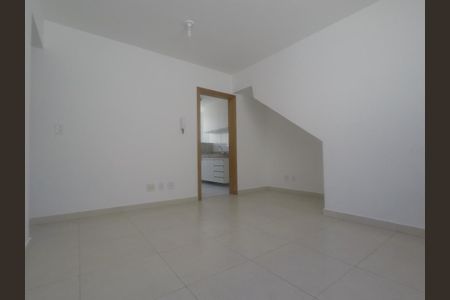 Apartamento à venda com 78m², 3 quartos e 2 vagas Apartamento à venda com 78m², 3 quartos e 2 vagasSala