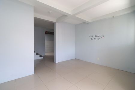 Sala de casa de condomínio à venda com 2 quartos, 110m² em Canudos, Novo Hamburgo