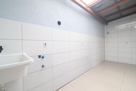 Lavanderia de casa de condomínio à venda com 2 quartos, 110m² em Canudos, Novo Hamburgo