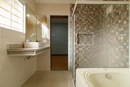 Casa para alugar com 398m², 3 quartos e 2 vagasBanheiro da Suíte 2