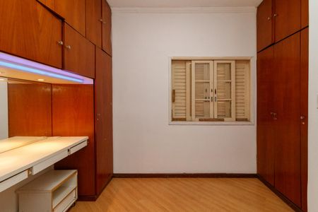 Casa para alugar com 398m², 3 quartos e 2 vagasSuíte 2