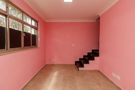 Casa para alugar com 398m², 3 quartos e 2 vagasSala