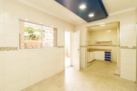 Casa para alugar com 398m², 3 quartos e 2 vagasCozinha