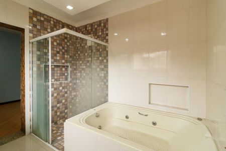 Casa para alugar com 398m², 3 quartos e 2 vagasBanheiro da Suíte 2