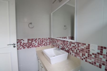 Apartamento à venda com 180m², 4 quartos e 2 vagasBanheiro da suíte 1