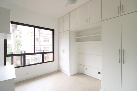 Apartamento à venda com 180m², 4 quartos e 2 vagasSuíte 1
