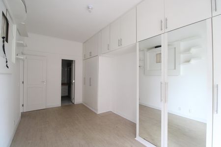 Apartamento à venda com 180m², 4 quartos e 2 vagasSuíte 2