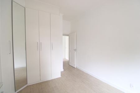 Apartamento à venda com 180m², 4 quartos e 2 vagasQuarto 2
