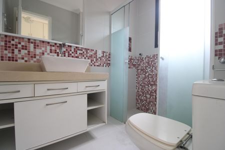 Apartamento à venda com 180m², 4 quartos e 2 vagasBanheiro da suíte 1