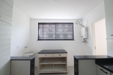 Apartamento à venda com 180m², 4 quartos e 2 vagasÁrea de serviço