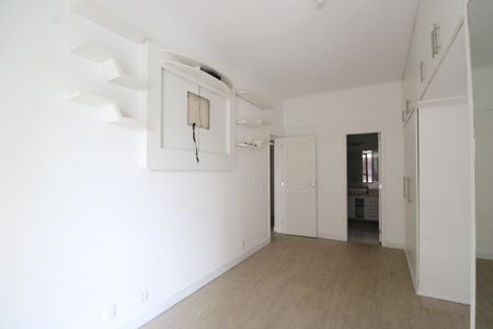 Apartamento à venda com 180m², 4 quartos e 2 vagasSuíte 2
