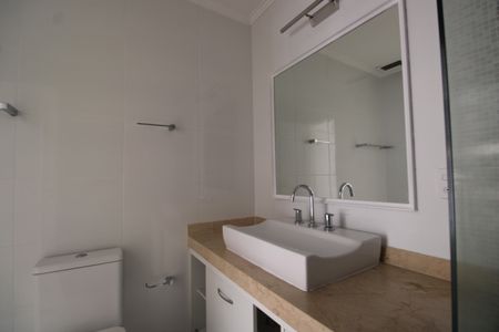 Apartamento à venda com 180m², 4 quartos e 2 vagasBanheiro da suíte 2