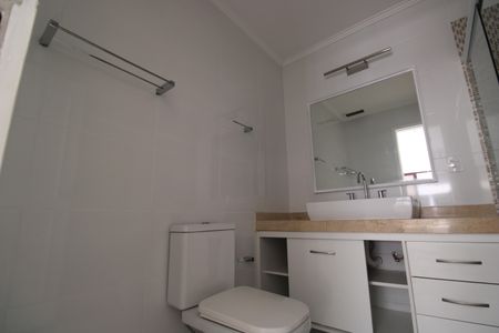 Apartamento à venda com 180m², 4 quartos e 2 vagasBanheiro da suíte 2