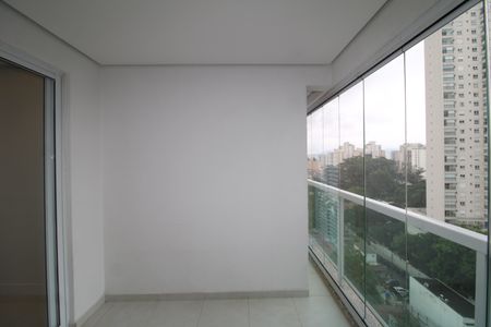 Apartamento à venda com 64m², 2 quartos e 2 vagasSala - Varanda