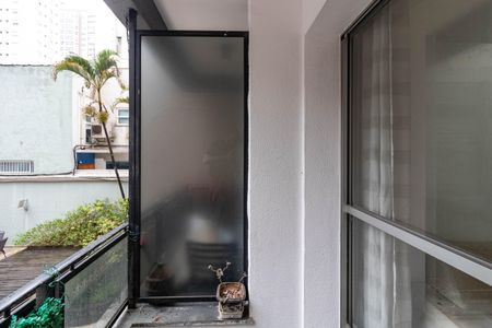 Apartamento à venda com 64m², 2 quartos e 1 vaga Apartamento à venda com 64m², 2 quartos e 1 vagaVaranda