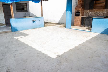 Casa para alugar com 250m², 2 quartos e 3 vagas Casa para alugar com 250m², 2 quartos e 3 vagasQuintal