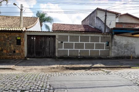 Casa para alugar com 250m², 2 quartos e 3 vagas Casa para alugar com 250m², 2 quartos e 3 vagasFachada