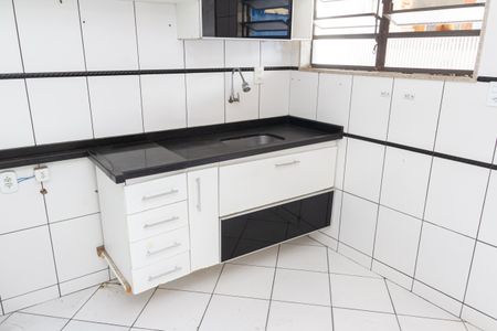 Casa para alugar com 250m², 2 quartos e 3 vagas Casa para alugar com 250m², 2 quartos e 3 vagasCozinha