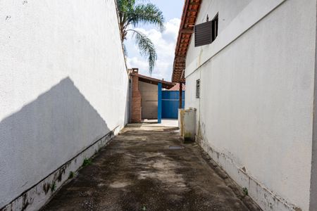 Casa para alugar com 250m², 2 quartos e 3 vagas Casa para alugar com 250m², 2 quartos e 3 vagasGaragem
