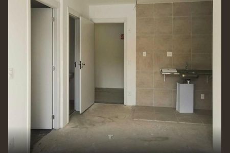 Cozinha de apartamento à venda com 2 quartos, 38m² em Jardim São Luís, São Paulo
