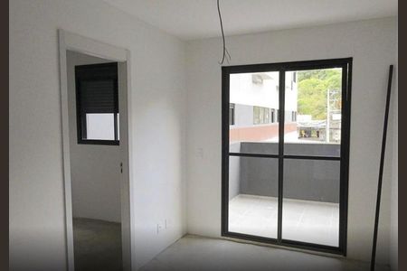 Sala de apartamento à venda com 2 quartos, 38m² em Jardim São Luís, São Paulo