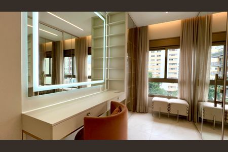 Apartamento para alugar com 136m², 1 quarto e 1 vagaCloset da suíte