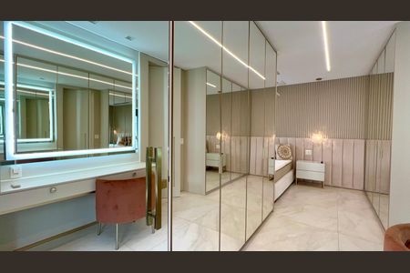 Apartamento para alugar com 136m², 1 quarto e 1 vagaCloset da suíte