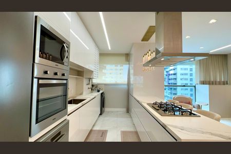 Apartamento para alugar com 136m², 1 quarto e 1 vagaCozinha