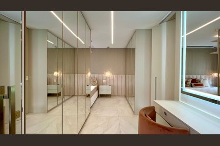 Apartamento para alugar com 136m², 1 quarto e 1 vagaCloset da suíte