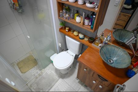 Apartamento à venda com 82m², 2 quartos e 2 vagasBanheiro Quarto 2 - Suite