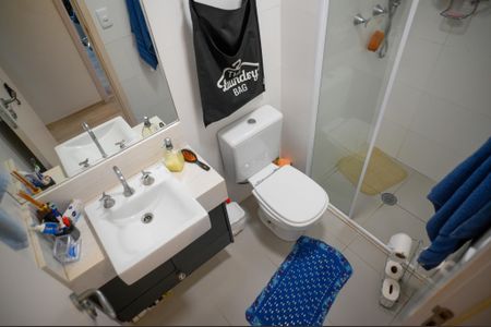 Apartamento à venda com 82m², 2 quartos e 2 vagasBanheiro Social