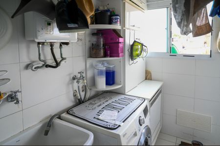 Apartamento à venda com 82m², 2 quartos e 2 vagasÁrea de Serviço