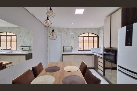 Apartamento à venda com 76m², 3 quartos e 2 vagas Apartamento à venda com 76m², 3 quartos e 2 vagasCozinha