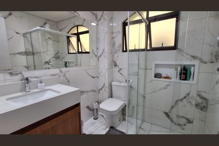 Apartamento à venda com 76m², 3 quartos e 2 vagas Apartamento à venda com 76m², 3 quartos e 2 vagasBanheiro Social