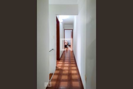 Casa à venda com 187m², 3 quartos e 2 vagasCorredor