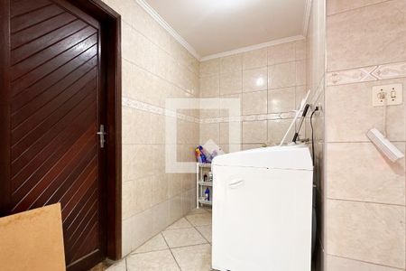 Casa à venda com 187m², 3 quartos e 2 vagasÁrea de serviço