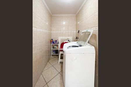 Casa à venda com 187m², 3 quartos e 2 vagasÁrea de serviço