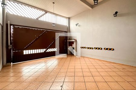 Casa à venda com 187m², 3 quartos e 2 vagasÁrea externa