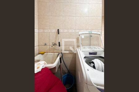 Casa à venda com 187m², 3 quartos e 2 vagasÁrea de serviço