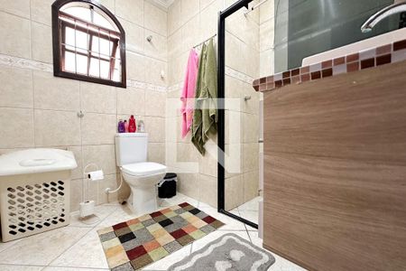 Casa à venda com 187m², 3 quartos e 2 vagasBanheiro