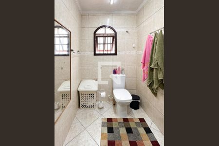 Casa à venda com 187m², 3 quartos e 2 vagasBanheiro