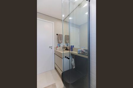 Apartamento à venda com 105m², 2 quartos e 2 vagas Apartamento à venda com 105m², 2 quartos e 2 vagasBanheiro da suíte 1