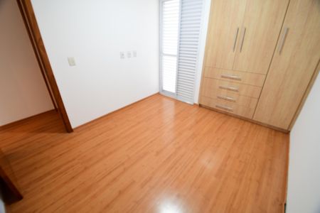 Casa de condomínio à venda com 160m², 3 quartos e 2 vagasQuarto 1