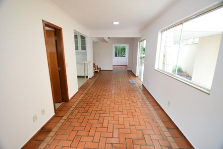 Sala de casa de condomínio à venda com 3 quartos, 160m² em Bosque de Barão Geraldo, Campinas