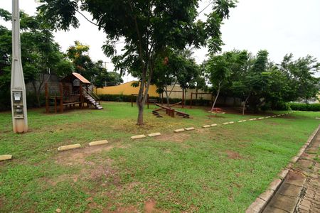 Casa de condomínio à venda com 160m², 3 quartos e 2 vagasÁrea comum - Playground