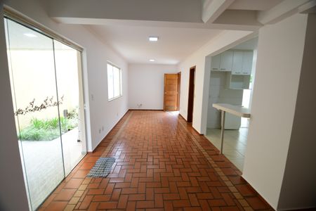 Sala de casa de condomínio à venda com 3 quartos, 160m² em Bosque de Barão Geraldo, Campinas