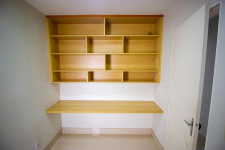 Apartamento para alugar com 3 quartos, 78m² em Qi 27, Brasília